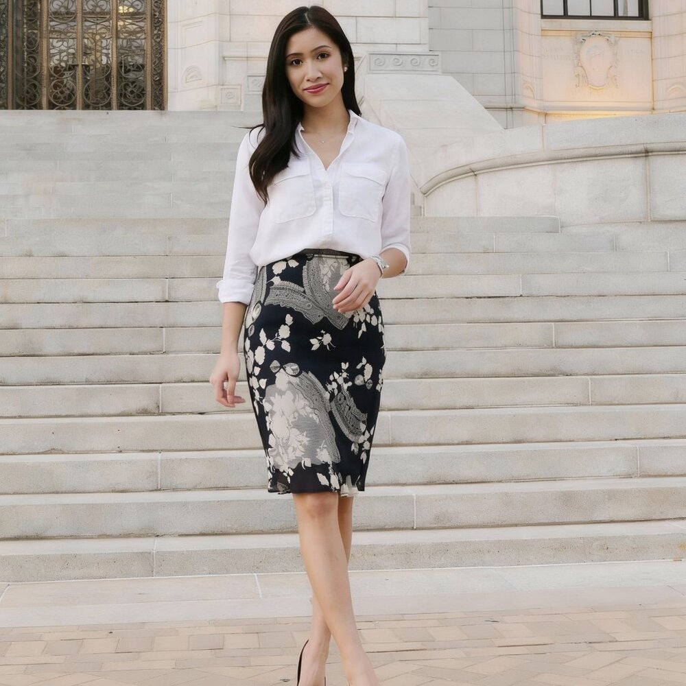 Lapis Ladies Pencil Skirt Floral Pattern Size:M Slightly Ruffled Hem